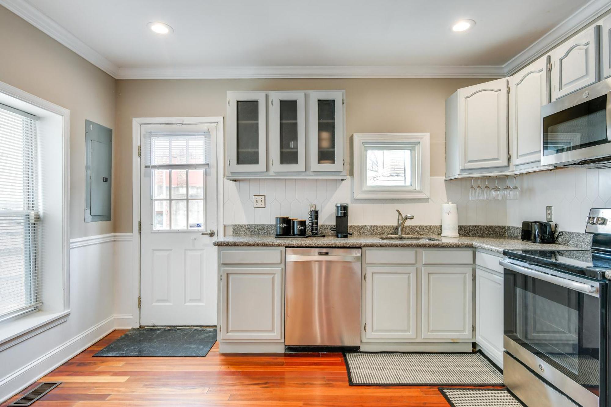 Charming Getaway About 1 Mi To Downtown! Holiday home Baltimore