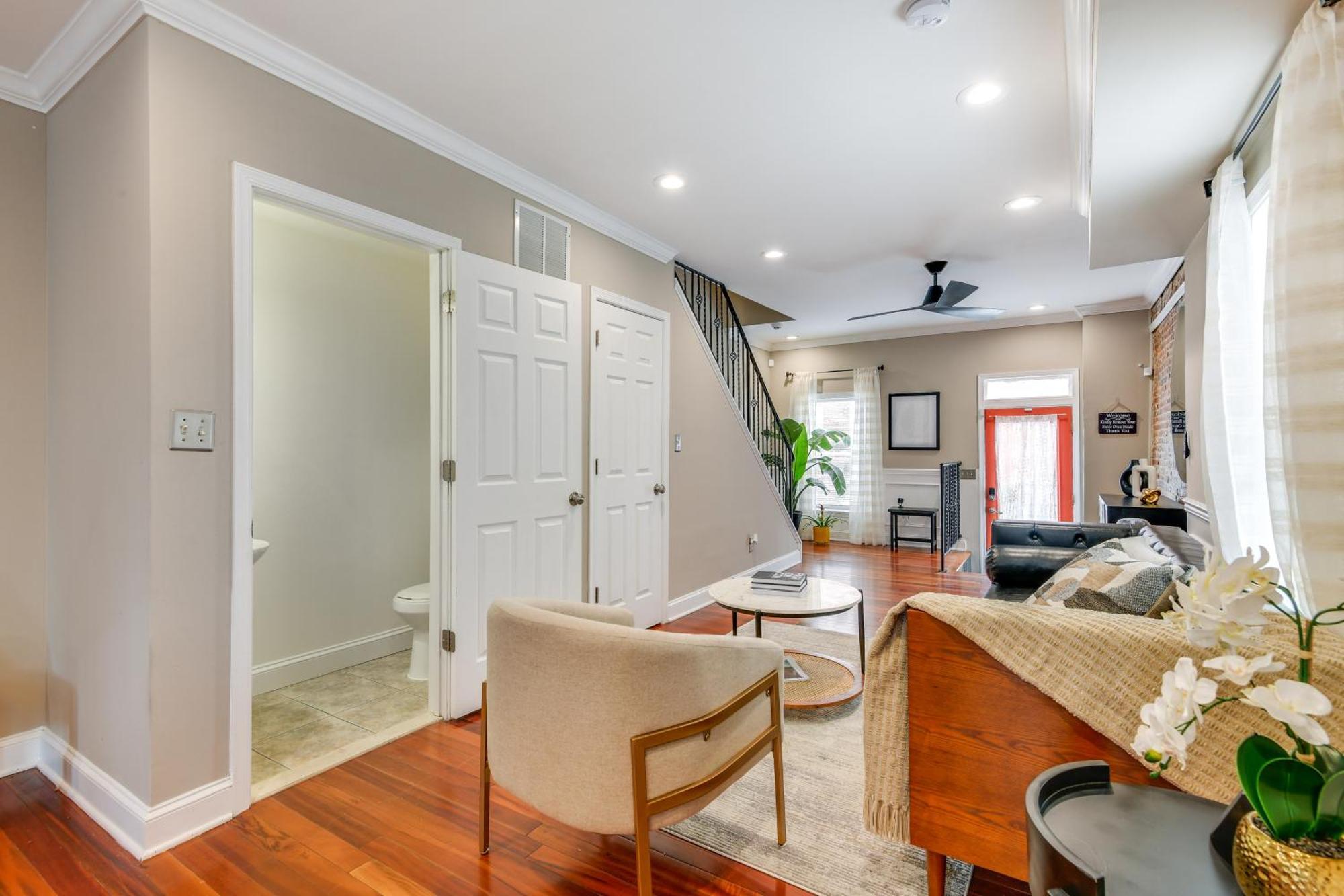 Holiday home Charming Getaway About 1 Mi To Downtown! *